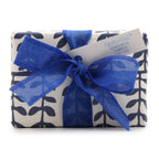 Caja Regalo con Vela “Violeta de Parma” y Bombas de Baño Sal Marina & Muñeca Azul