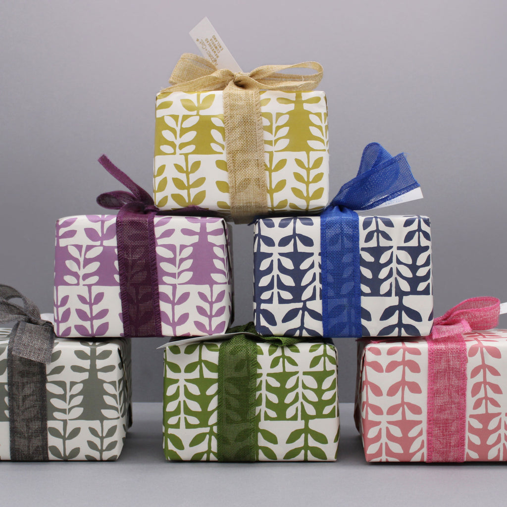 Caja Regalo con Vela “Luna de Terciopelo” y Bombas de Baño Viñedo & Cítricos Frescos